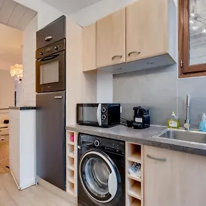 https://spacieux-90m2-jacuzzi-standingbien-etre.midi-pyreneeshotels.com